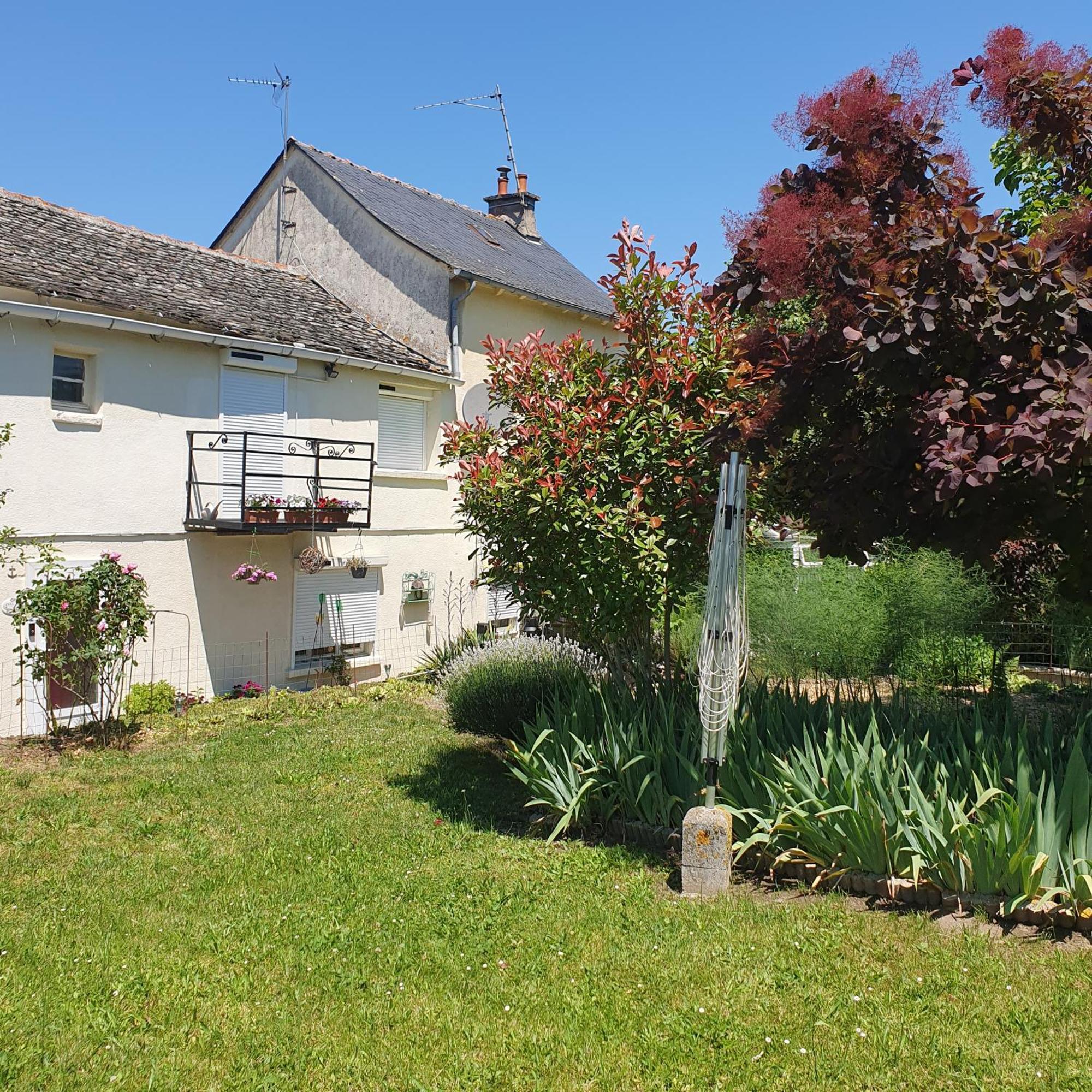 Chez Mai Private Room In Rural Country Home Auriac-Lagast Exterior photo